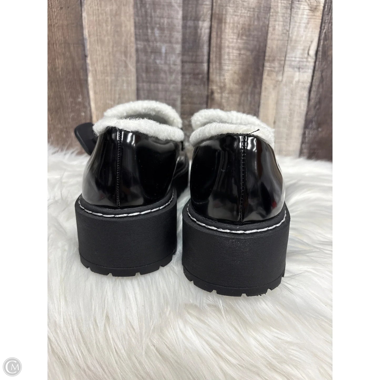 Shoes Flats By Torrid In Black, Size: 9.5