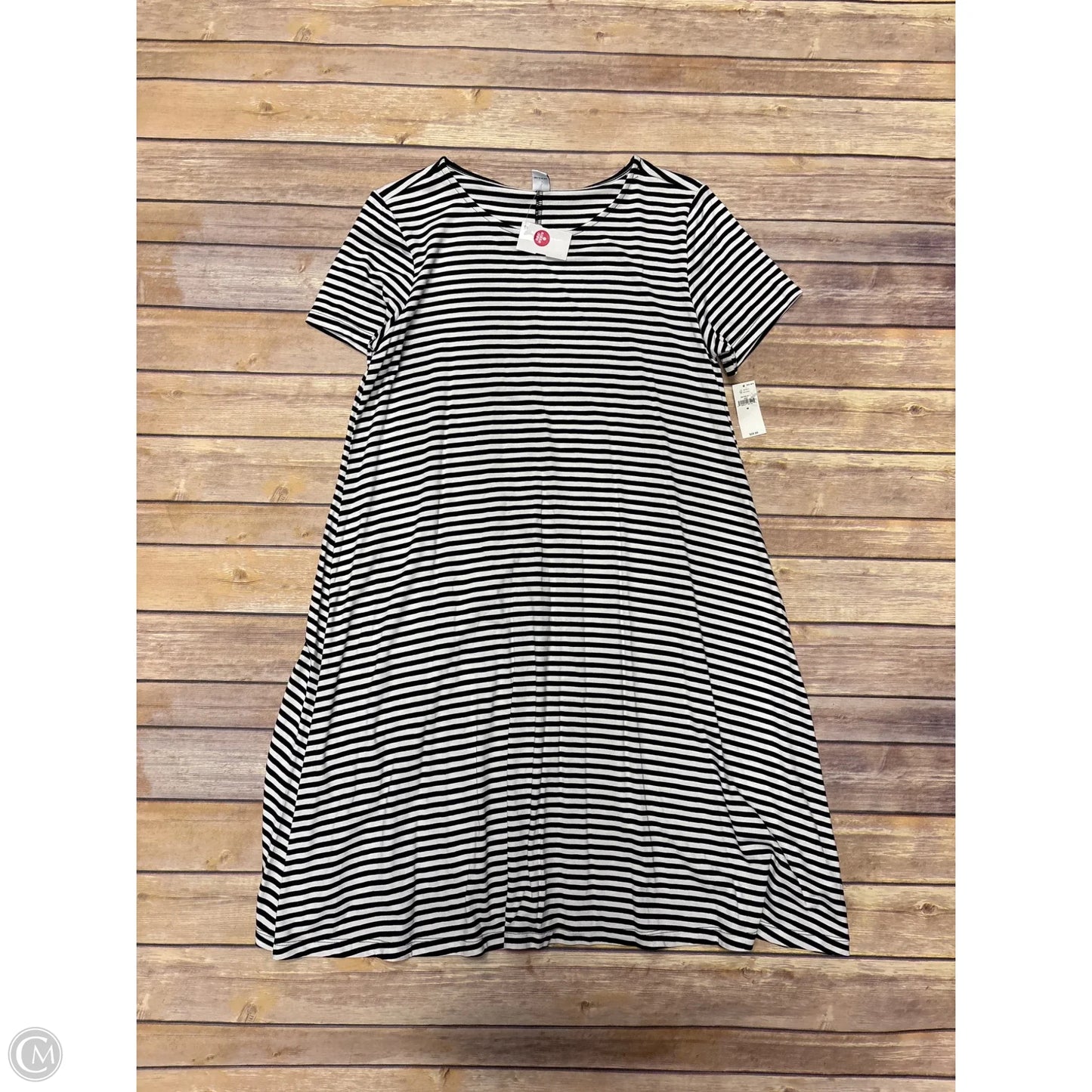 Dress Casual Short By Old Navy In Striped Pattern, Size: M