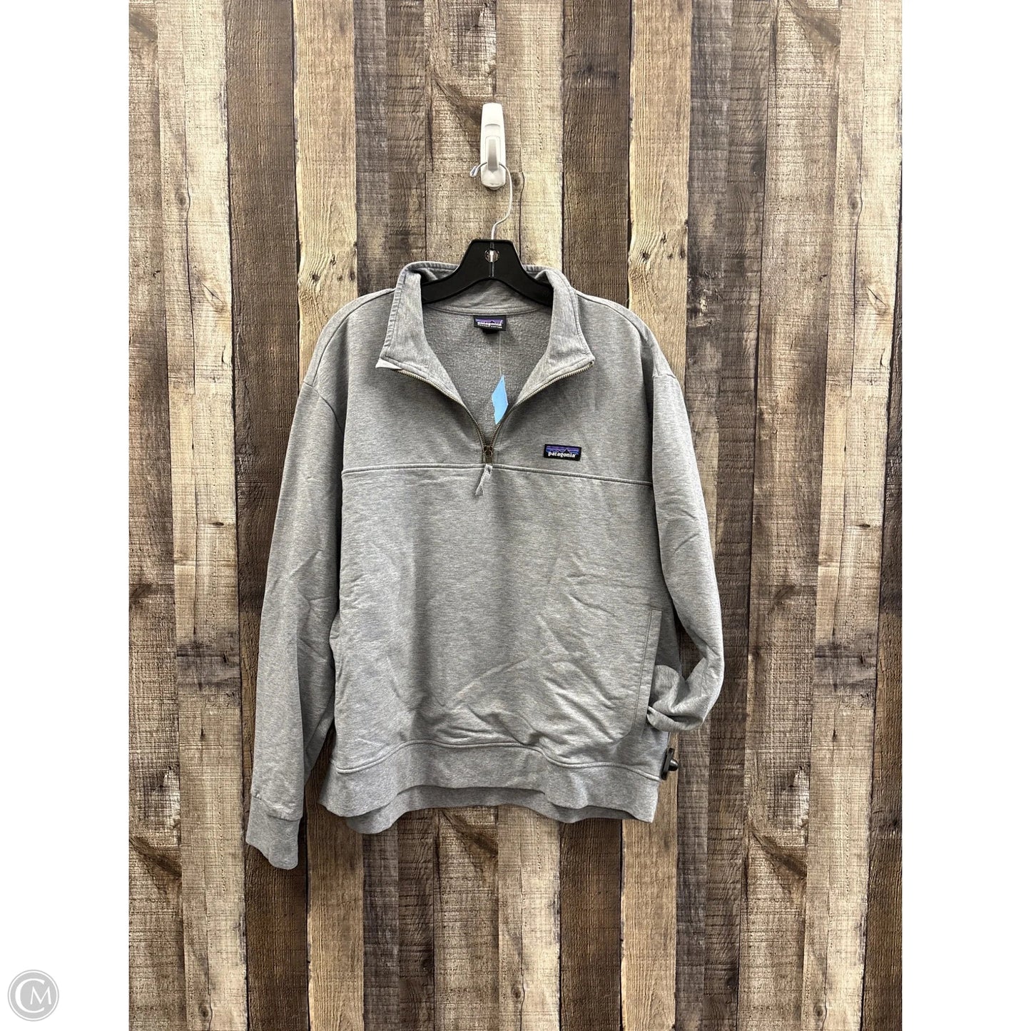 Athletic Top Long Sleeve Collar By Patagonia In Grey, Size: Xl