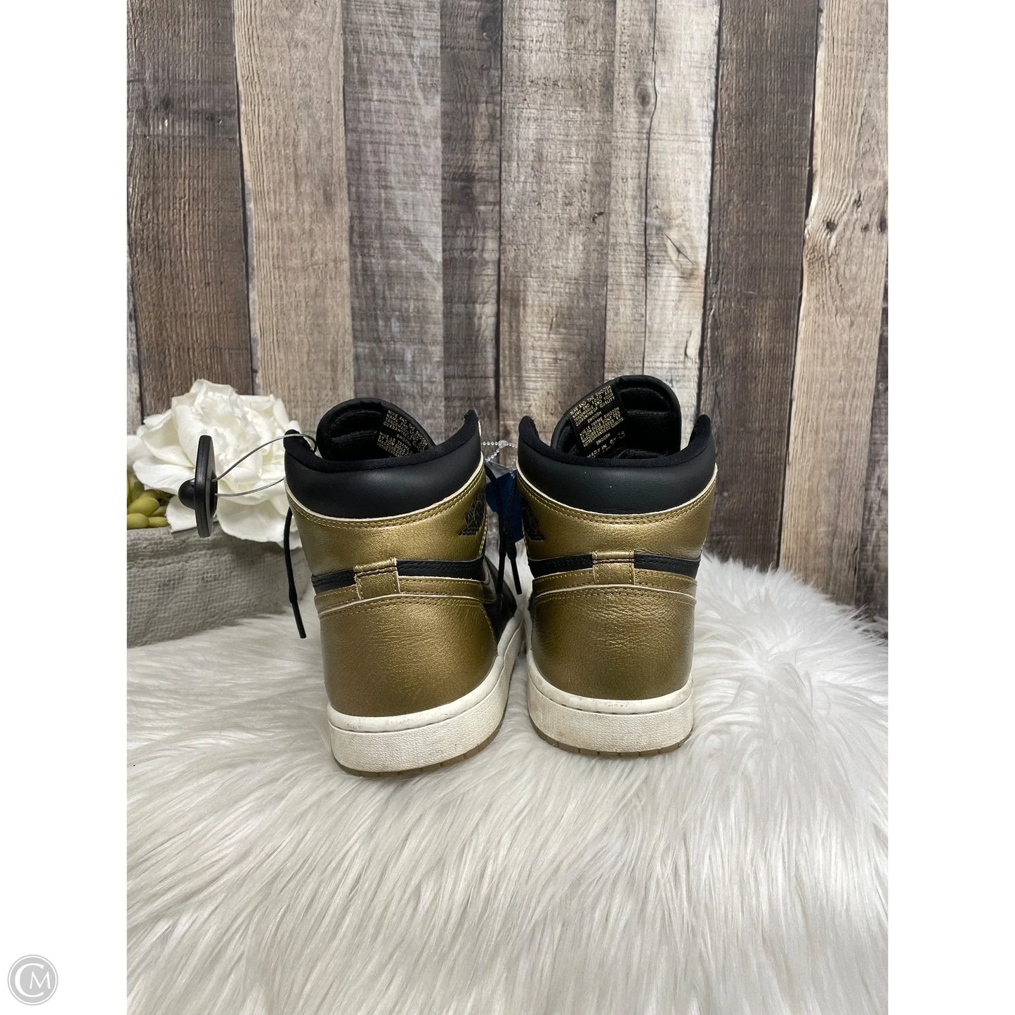 Shoes Athletic By Nike In Black & Gold, Size: 8