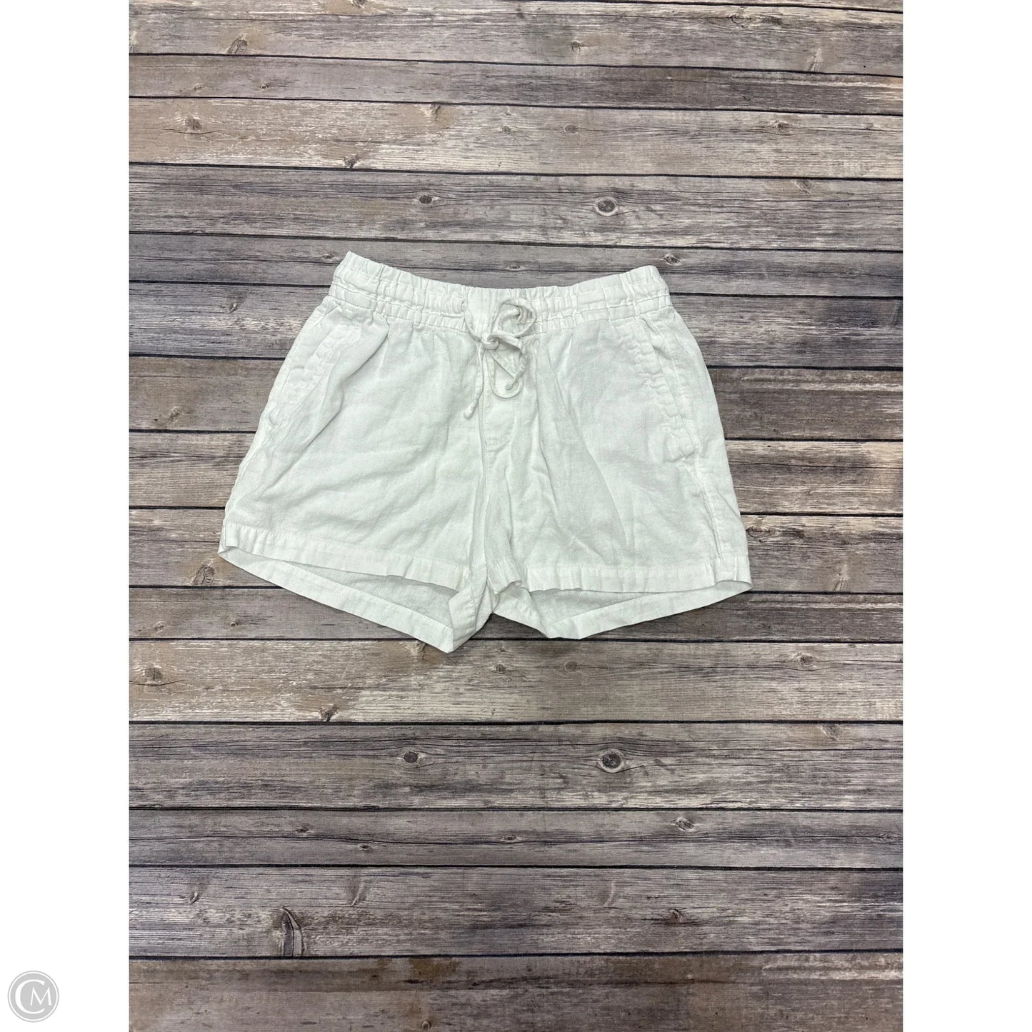 Shorts By Old Navy In White, Size: Xs