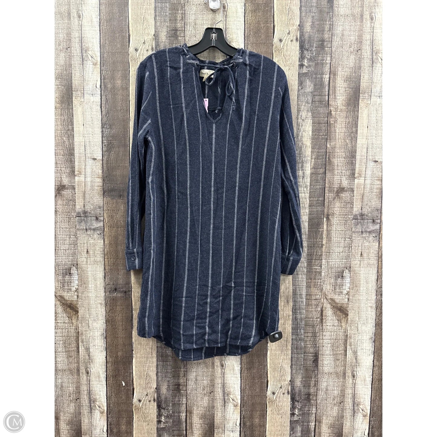 Dress Casual Short By Cloth & Stone In Blue, Size: M