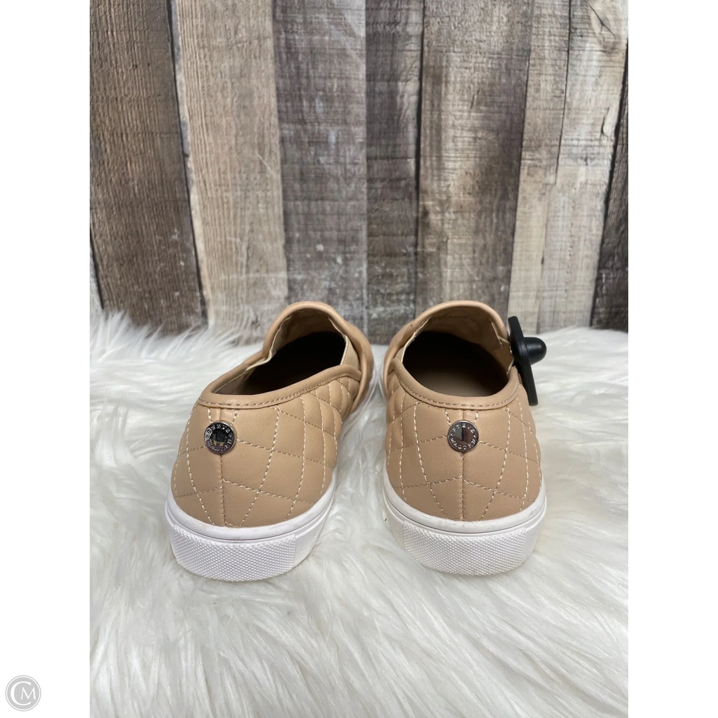 Shoes Flats By Steve Madden In Tan, Size: 8