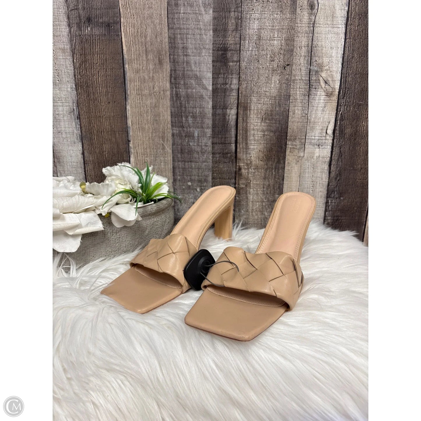 Sandals Heels Block By Forever 21 In Tan, Size: 12