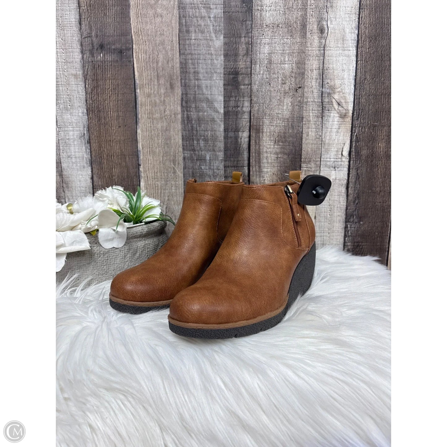 Boots Ankle Heels By Dr Scholls In Brown, Size: 7.5