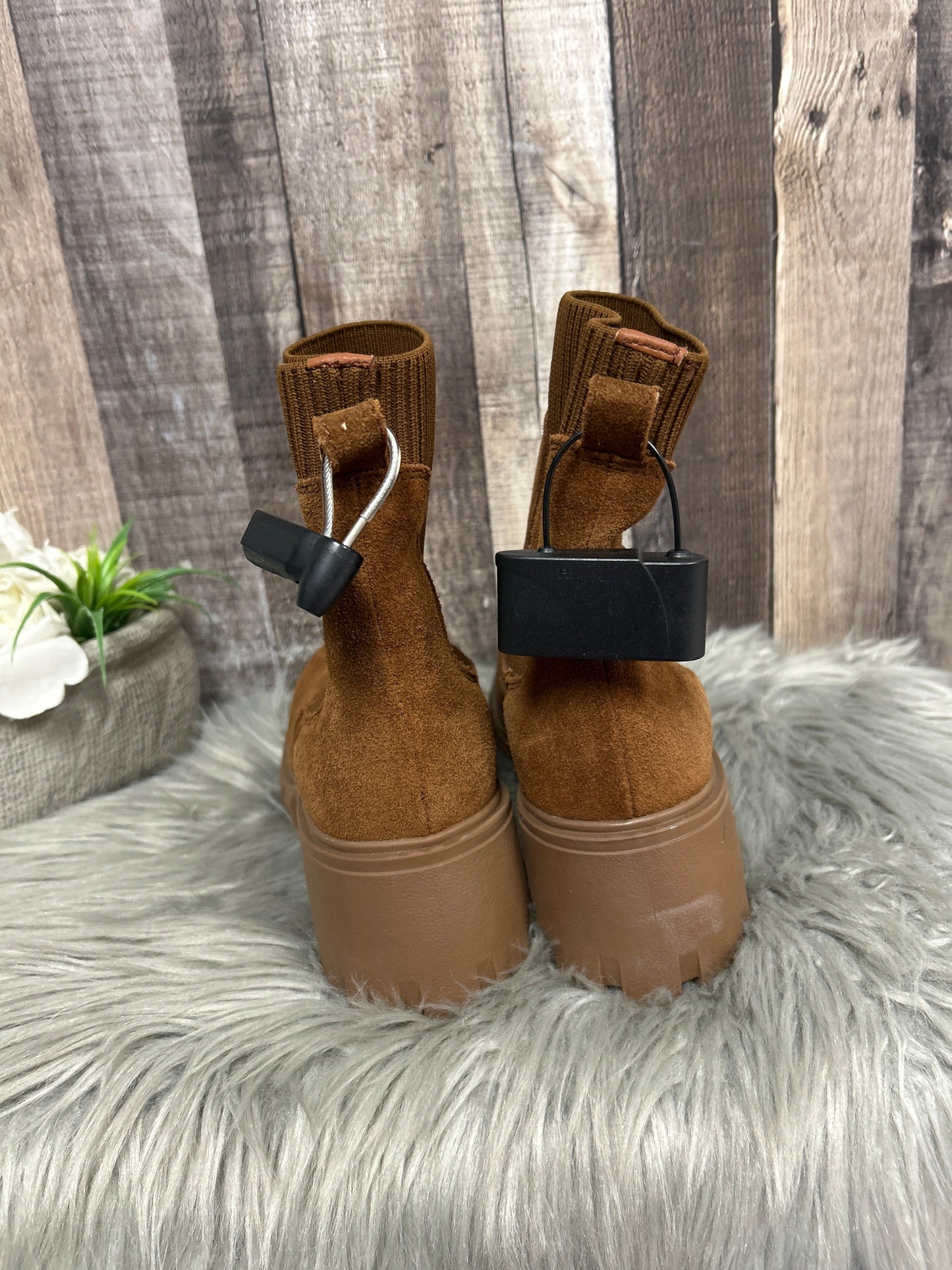 Boots Ankle Heels By Steve Madden In Brown, Size: 9.5