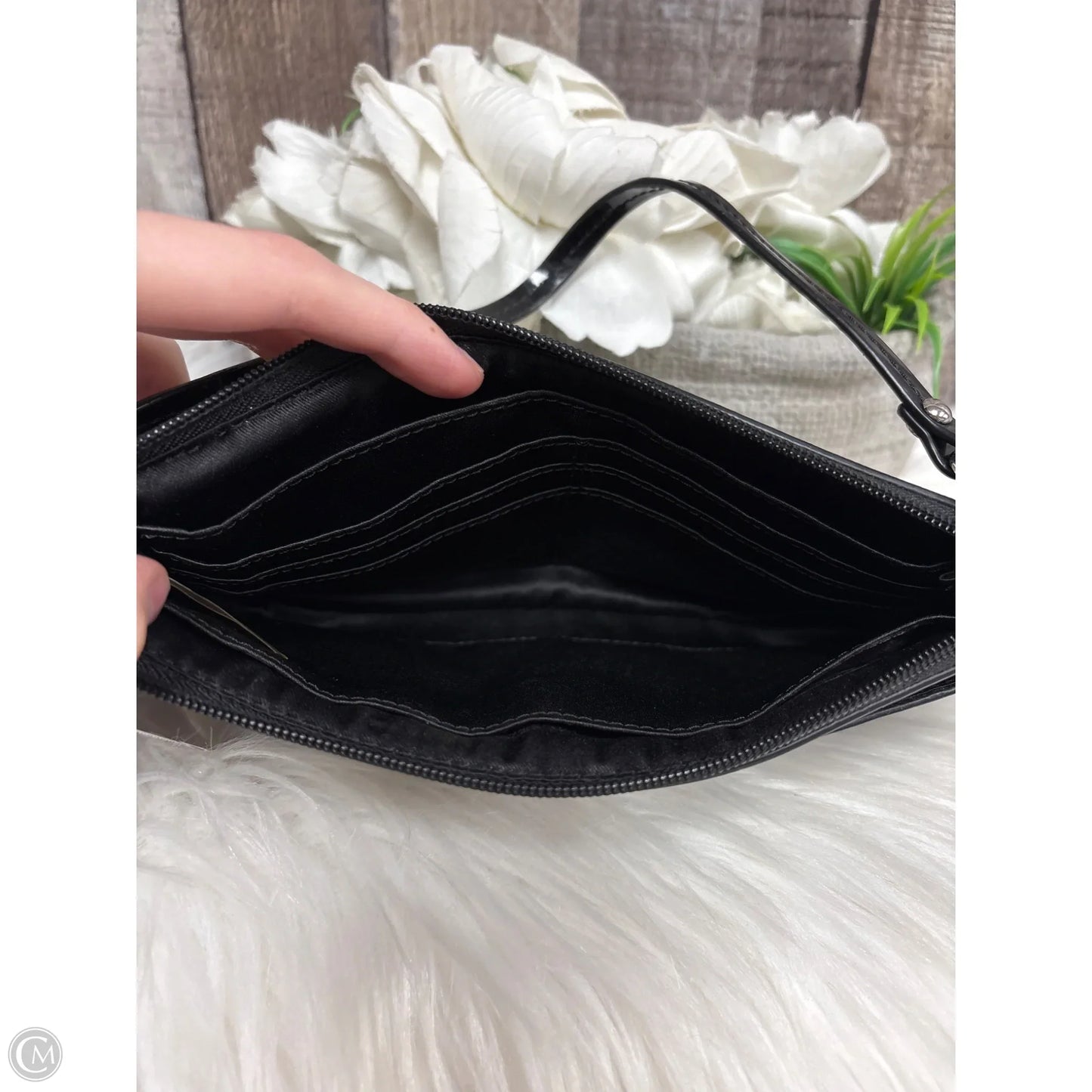 Wristlet Designer By Coach, Size: Medium