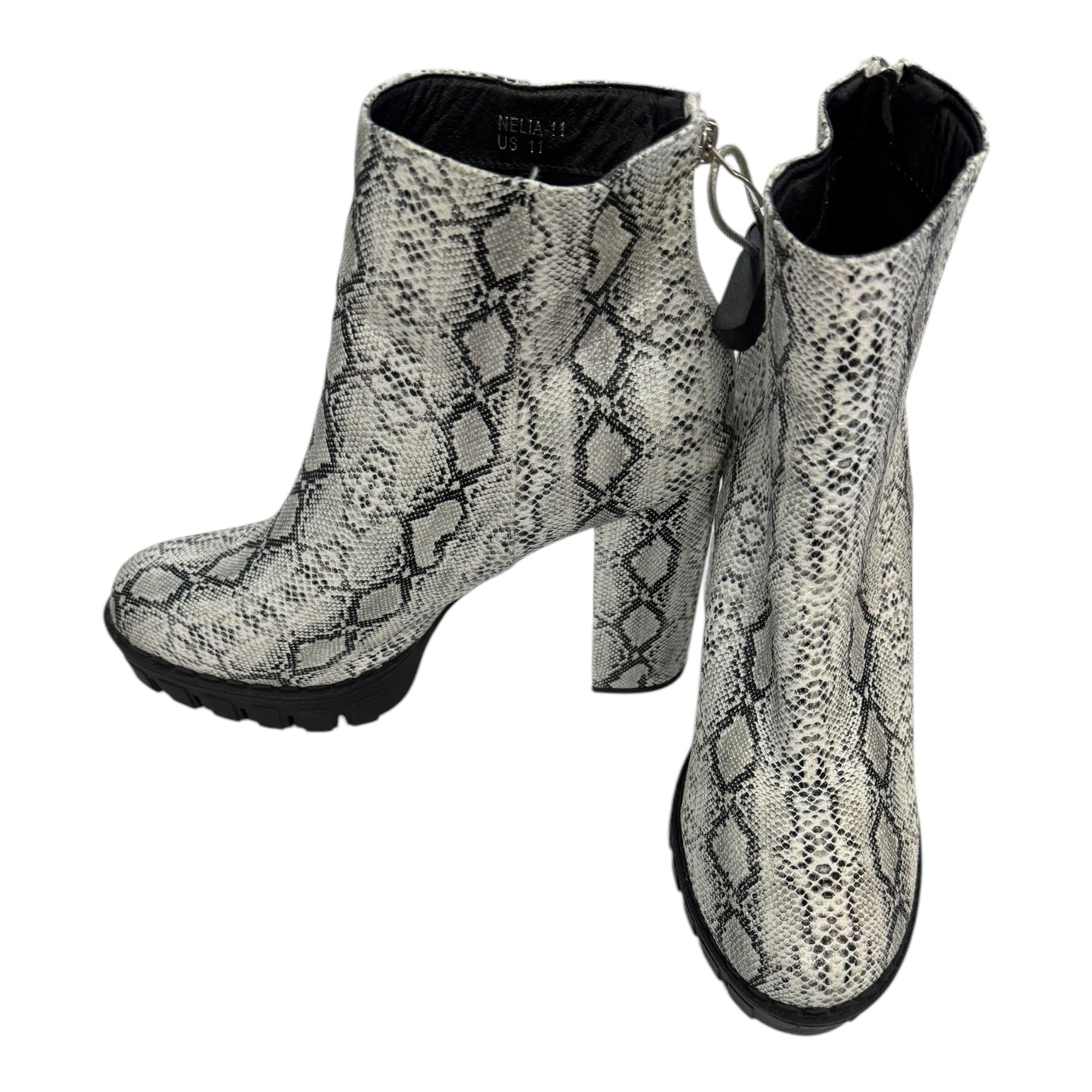 Boots Ankle Heels By Fashion Nova In Snakeskin Print, Size: 11