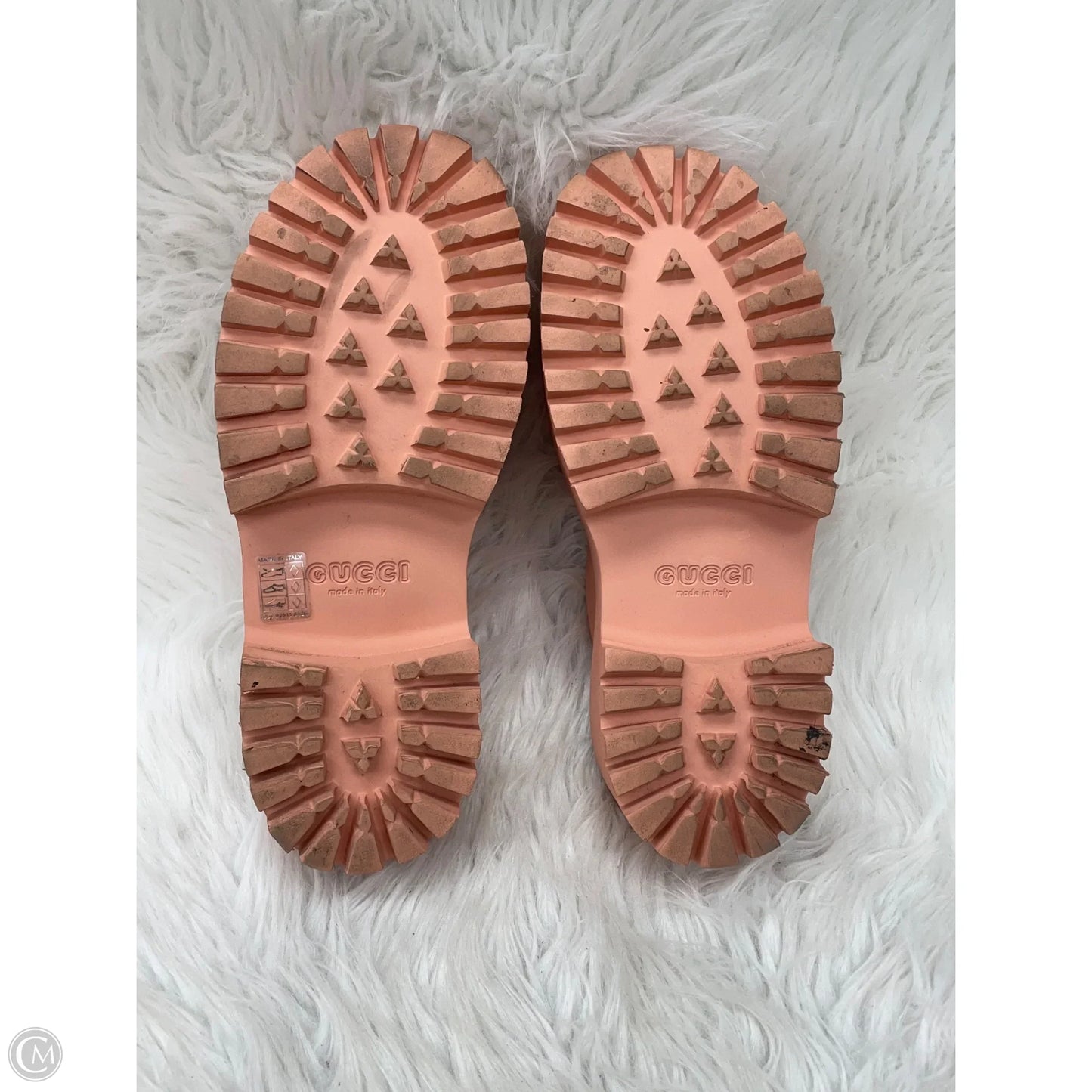 Shoes Luxury Designer By Gucci In Pink, Size: 11