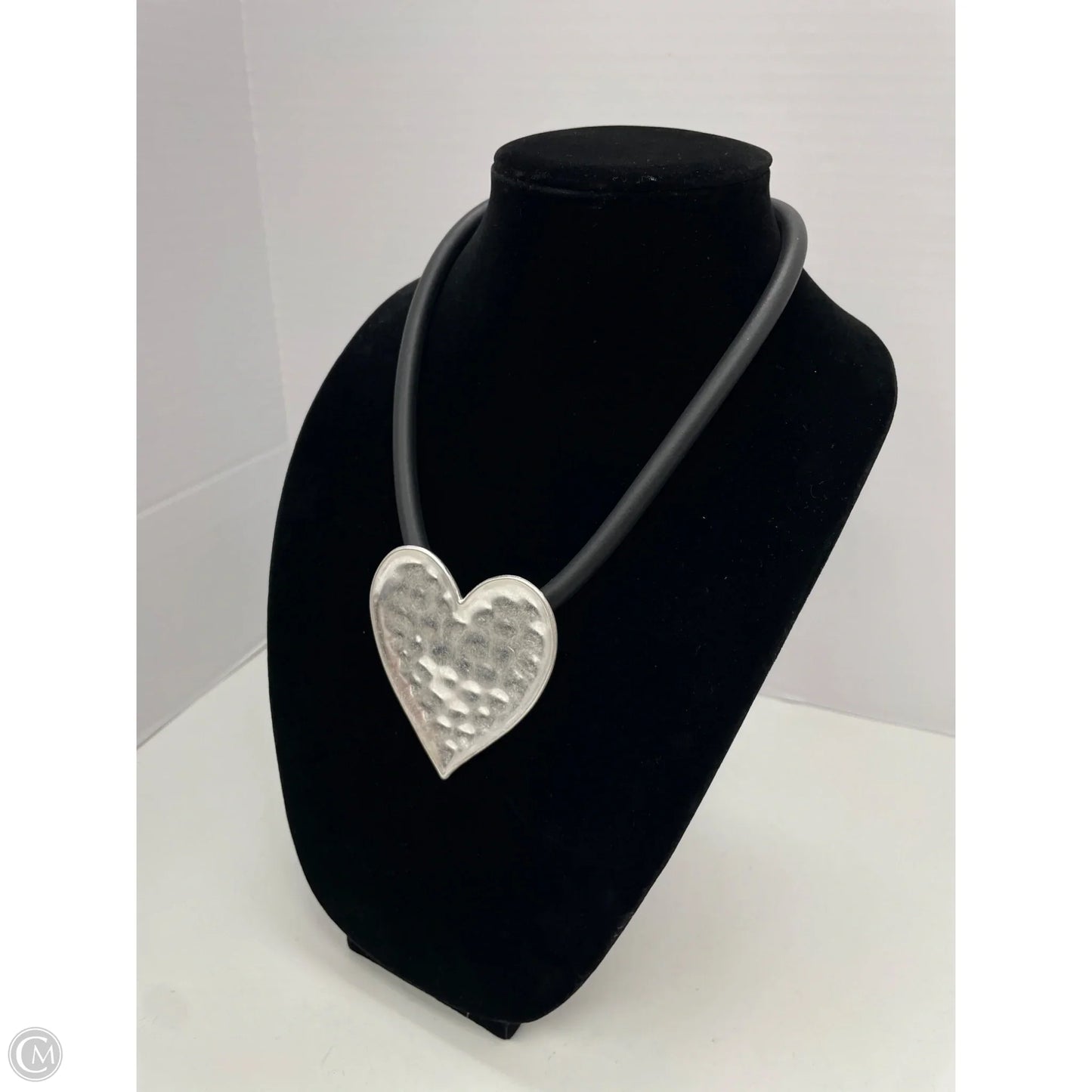 Necklace Pendant By Clothes Mentor