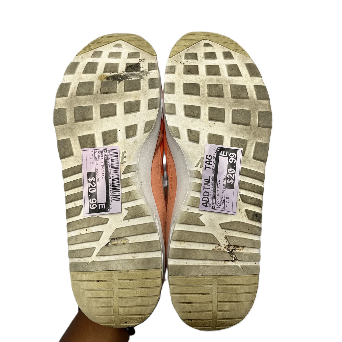 Shoes Athletic By Nike Size: 7.5