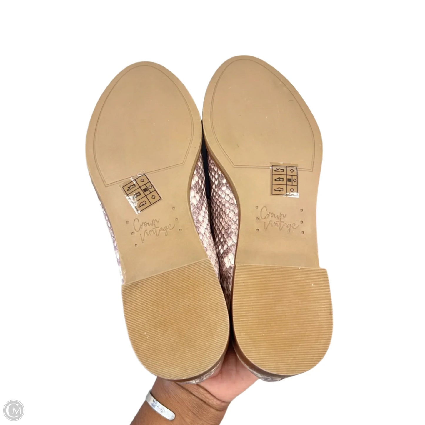 Shoes Flats By Crown Vintage In Brown & Tan, Size: 6