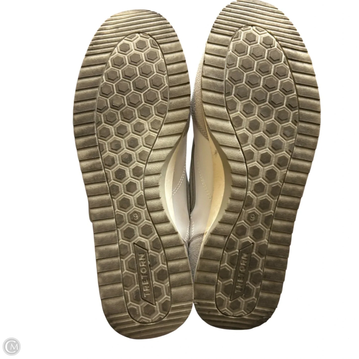 Shoes Sneakers By Tretorn In Grey & White, Size: 9