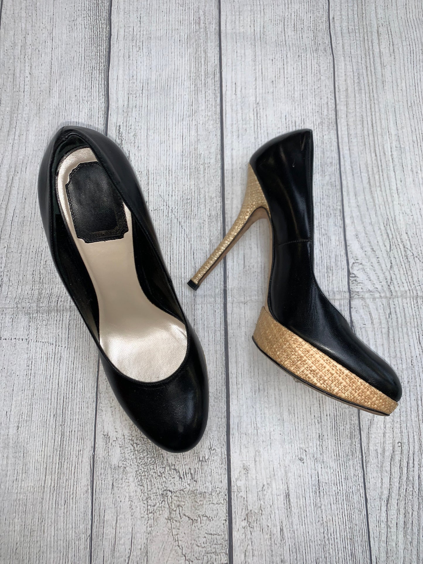 Shoes Designer By Dior Size: 9