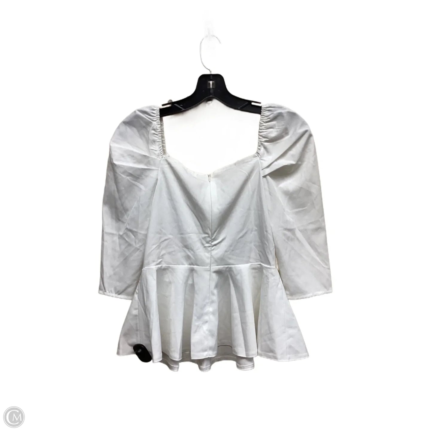 Top Short Sleeve By Clothes Mentor In White, Size: S