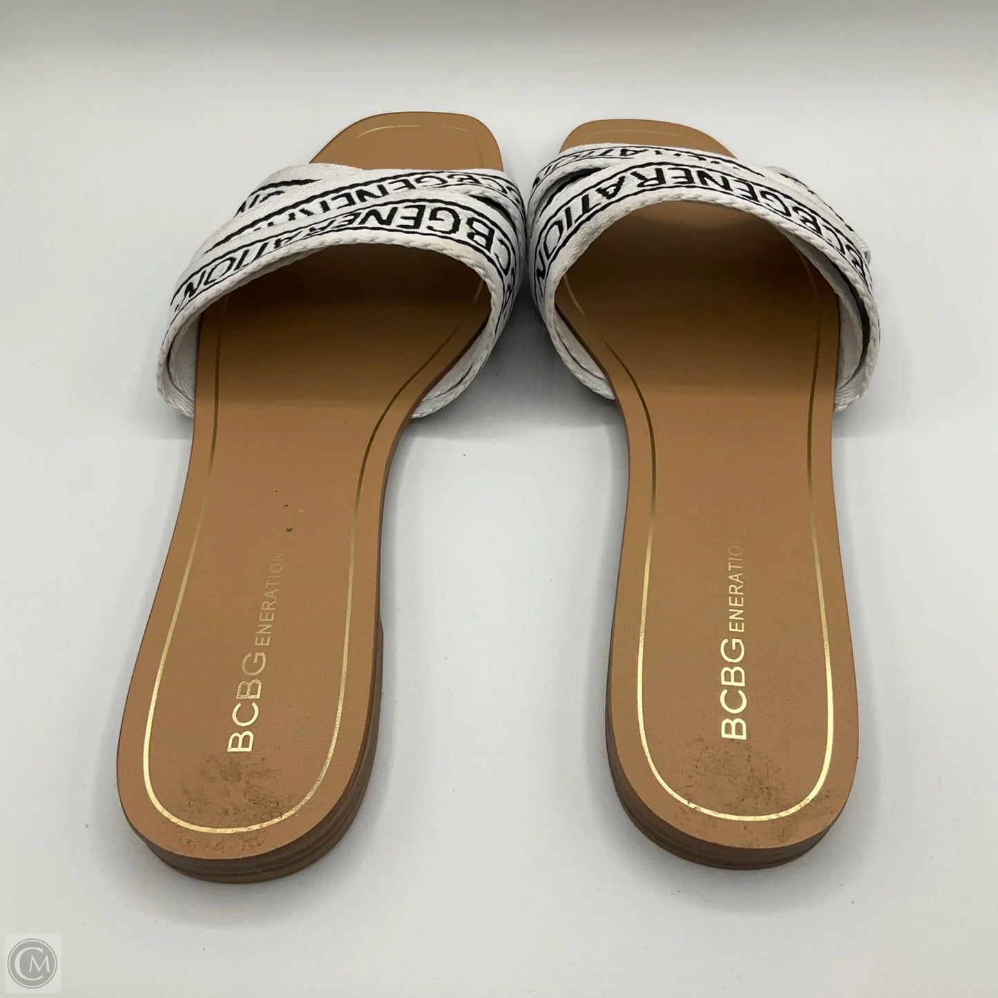 Sandals Flats By Bcbg In White Black, Size: 10