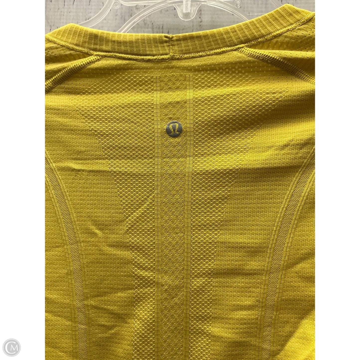 Athletic Top Long Sleeve Collar By Lululemon In Yellow, Size: S