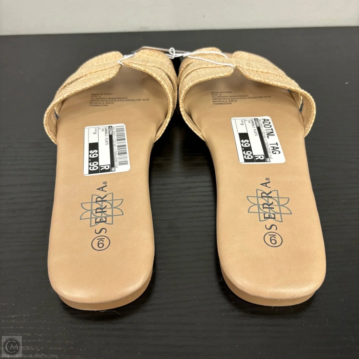 Sandals Flats By Serra In Tan, Size: 9