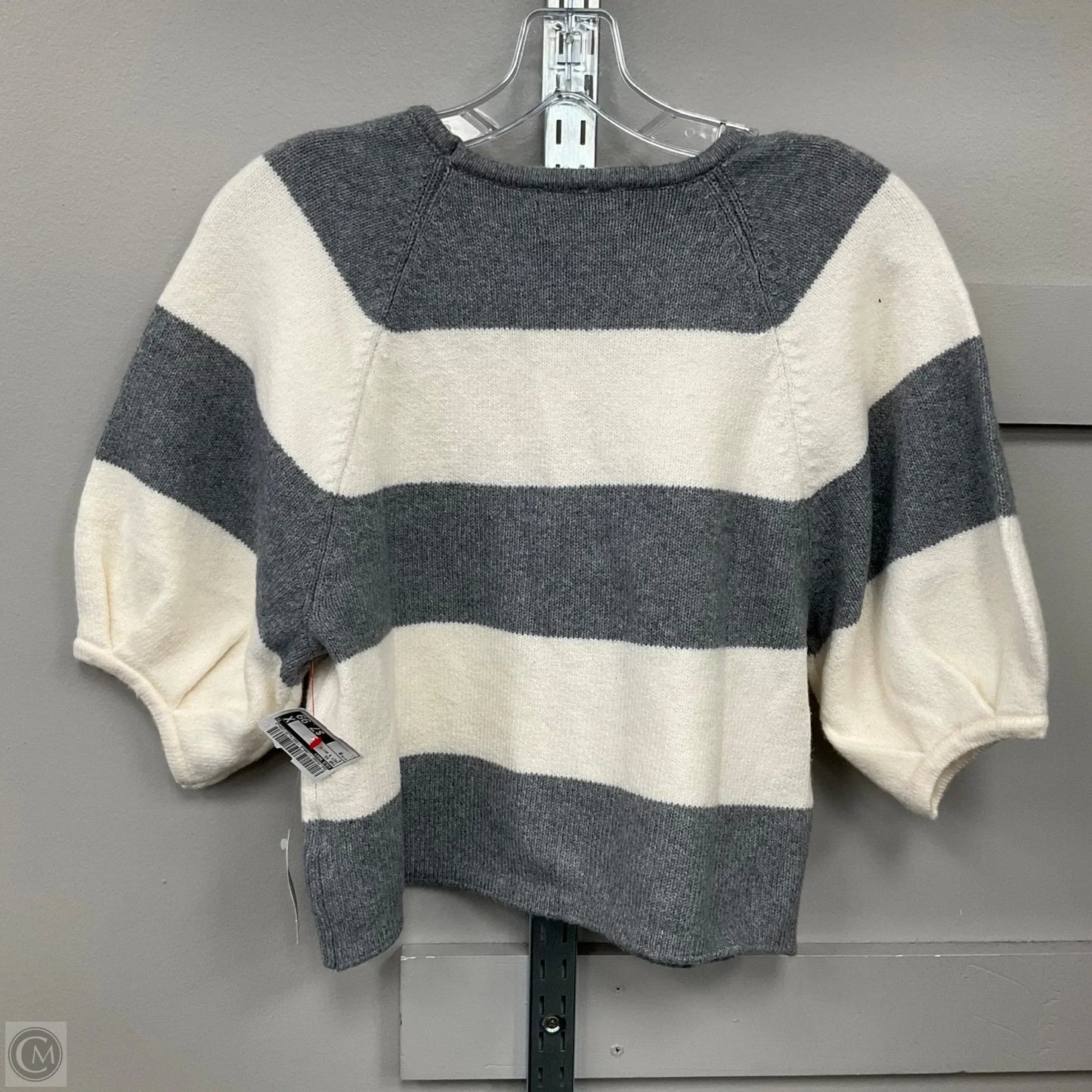 Top Short Sleeve By Old Navy In Grey & White, Size: M