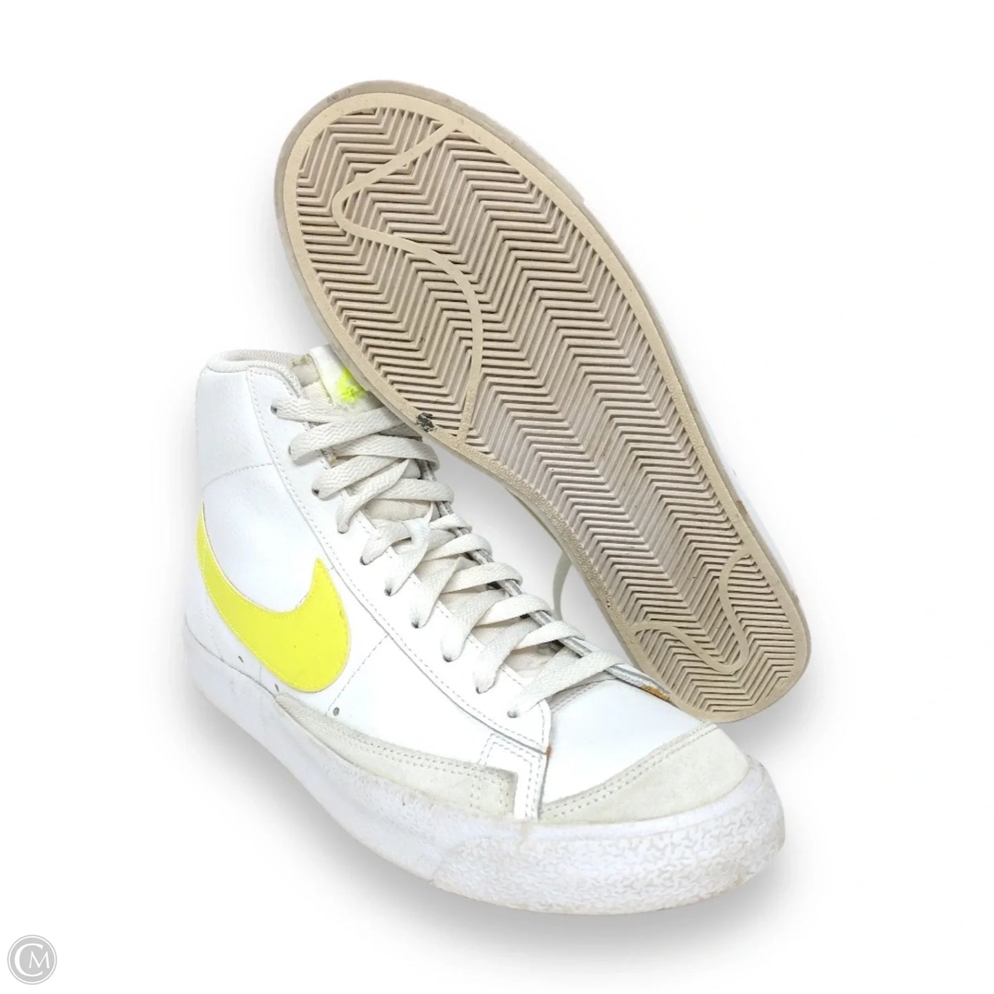 Shoes Sneakers By Nike In White & Yellow, Size: 10.5