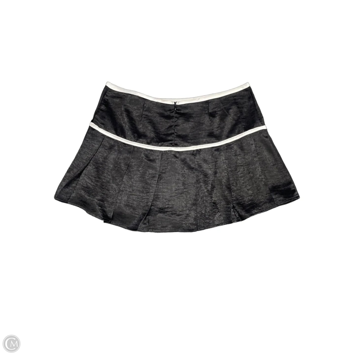 Skirt Mini & Short By Forever 21 In Black & White, Size: L