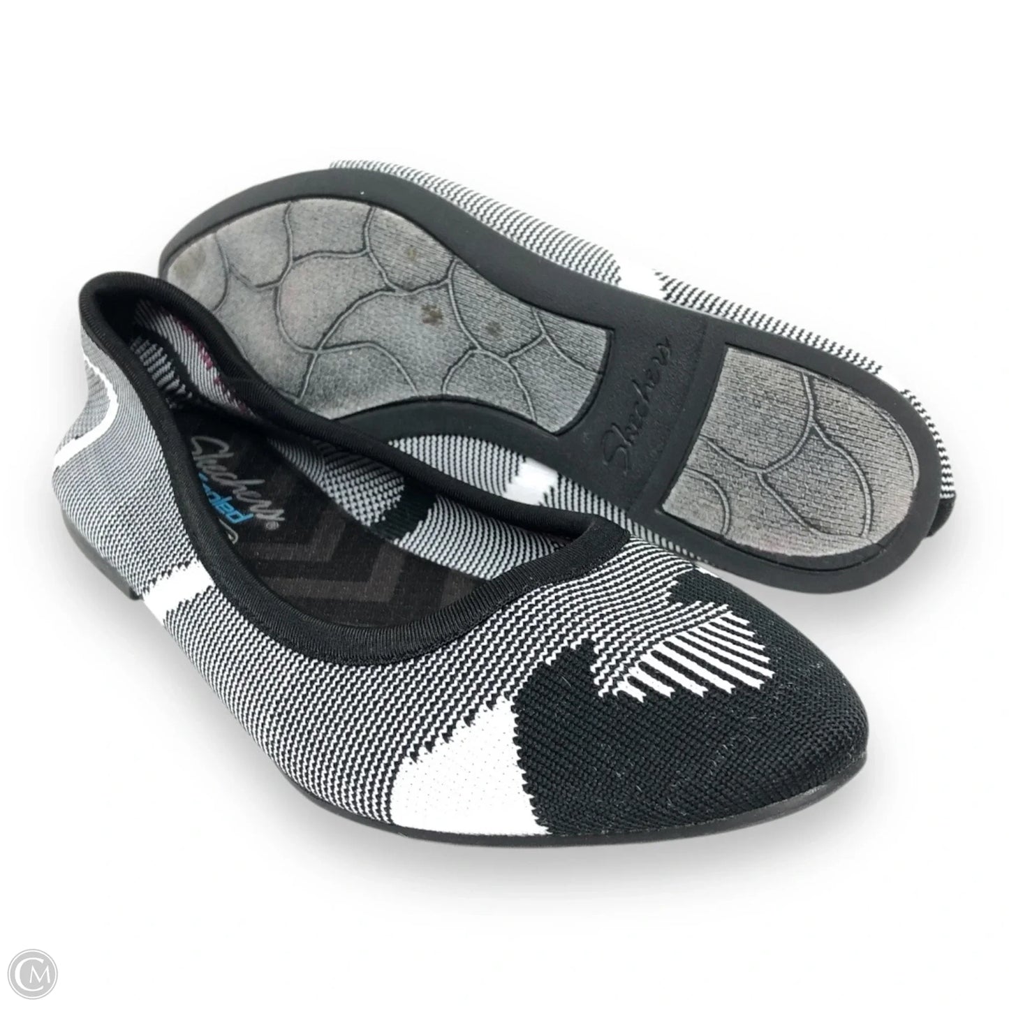 Shoes Flats By Skechers In Black & White, Size: 7