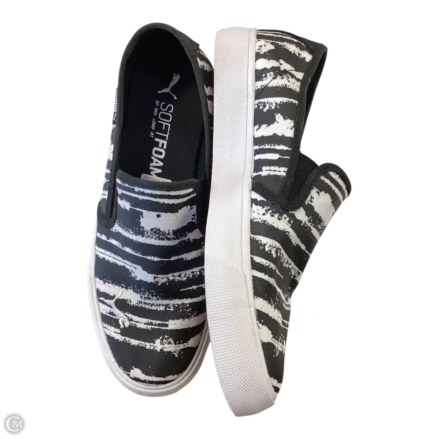 Shoes Sneakers By Puma In Black & White, Size: 7