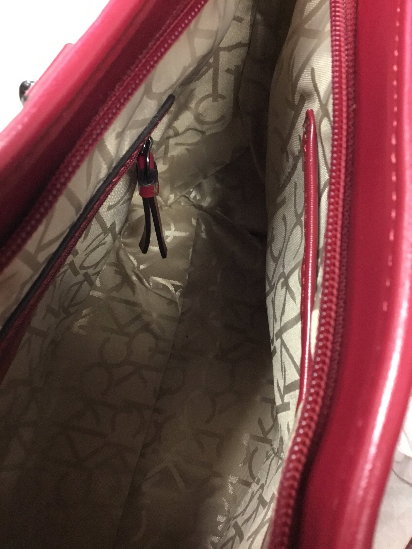 Handbag By Calvin Klein Size: Medium