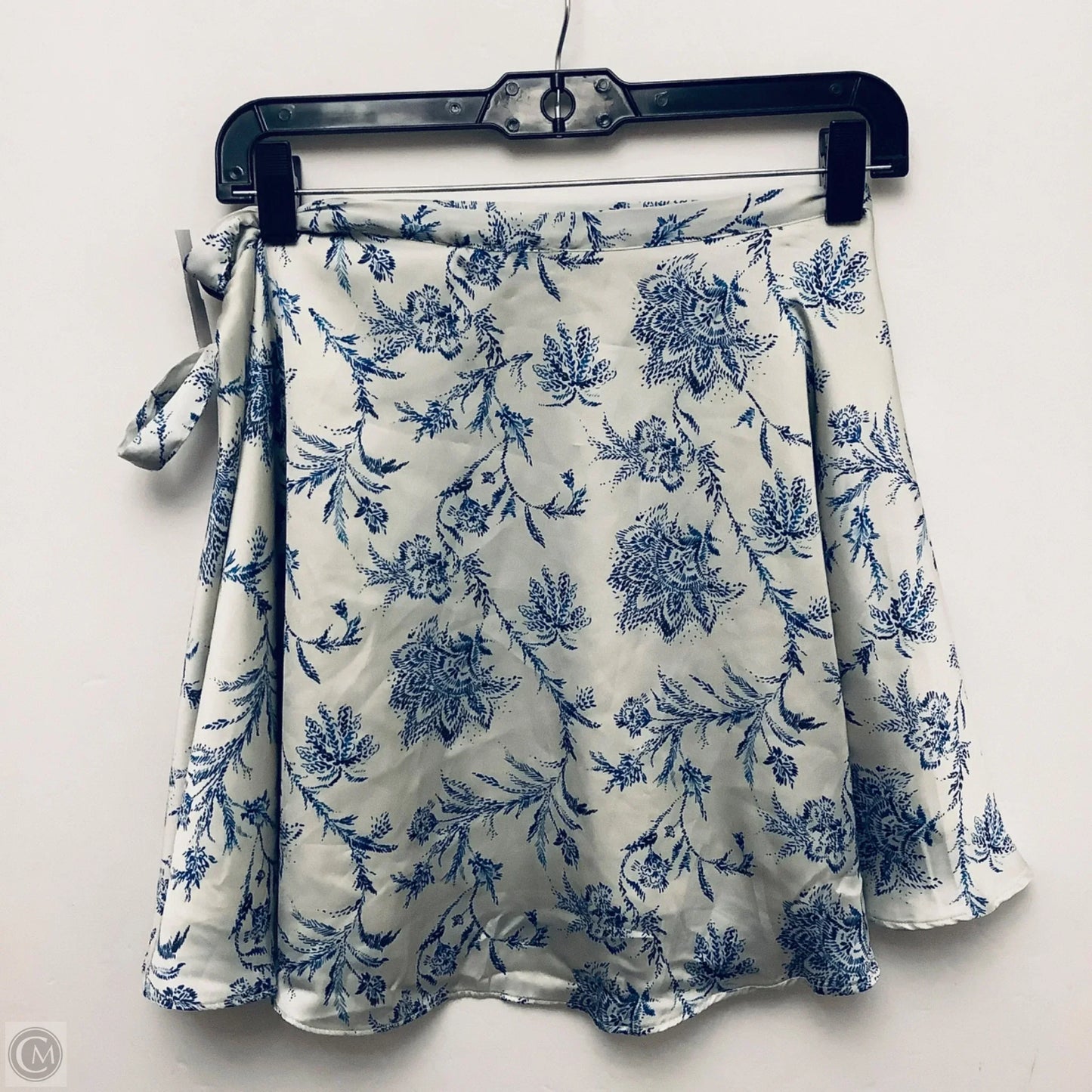 Skirt Mini & Short By Urban Outfitters In Cream, Size: L
