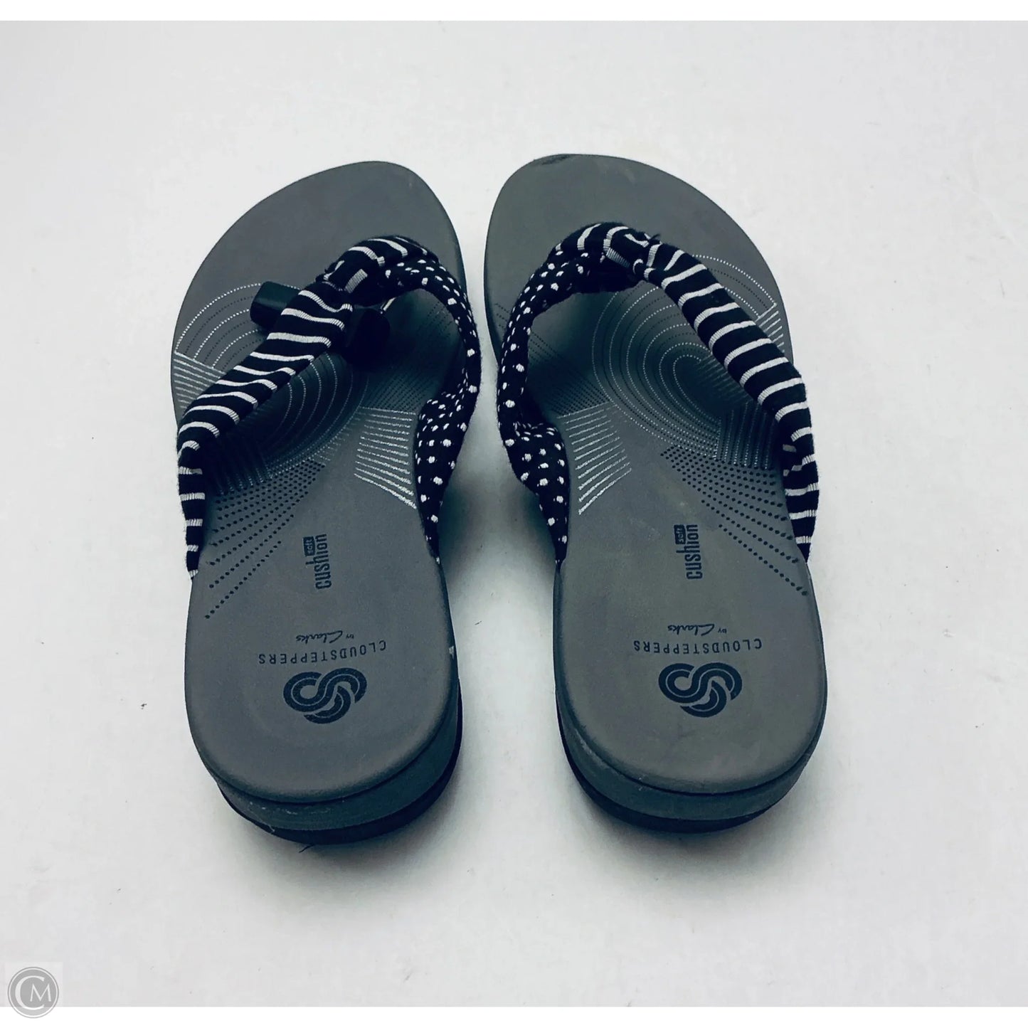 Sandals Flats By Clarks In Grey, Size: 8