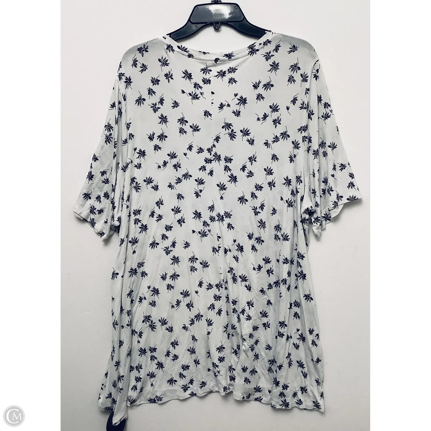 Top Short Sleeve By Lane Bryant In White, Size: 3x