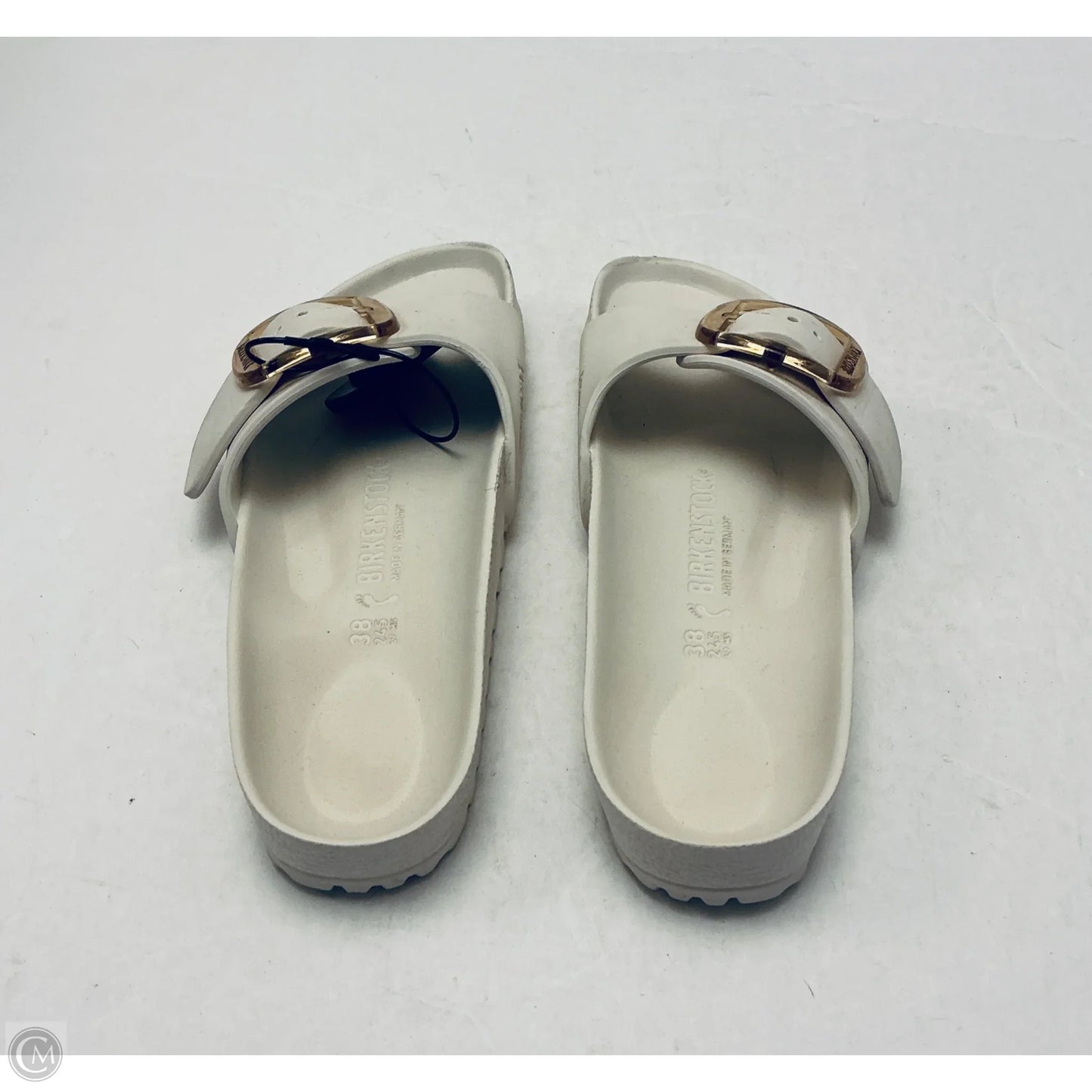 Sandals Flats By Birkenstock In White, Size: 9