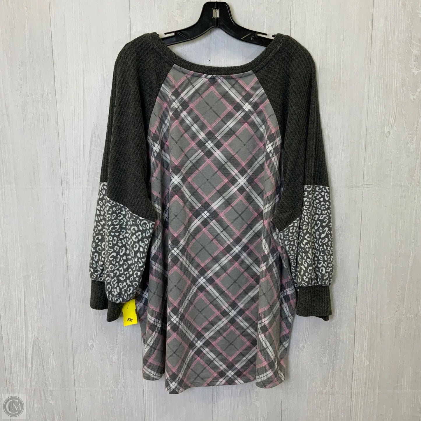 Top Long Sleeve By Cato In Grey & Pink, Size: 3x