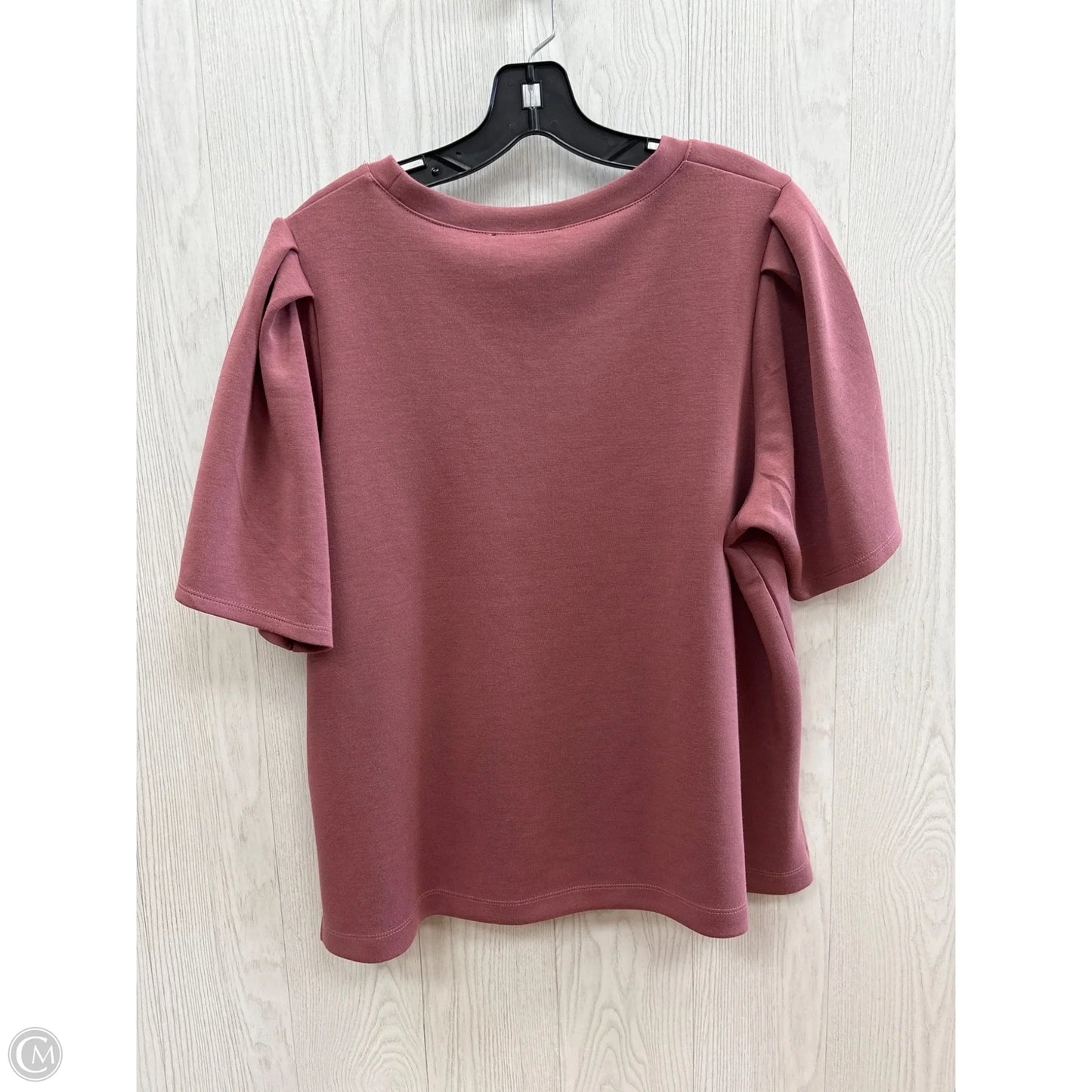 Top Short Sleeve By Cable And Gauge In Mauve, Size: 1x