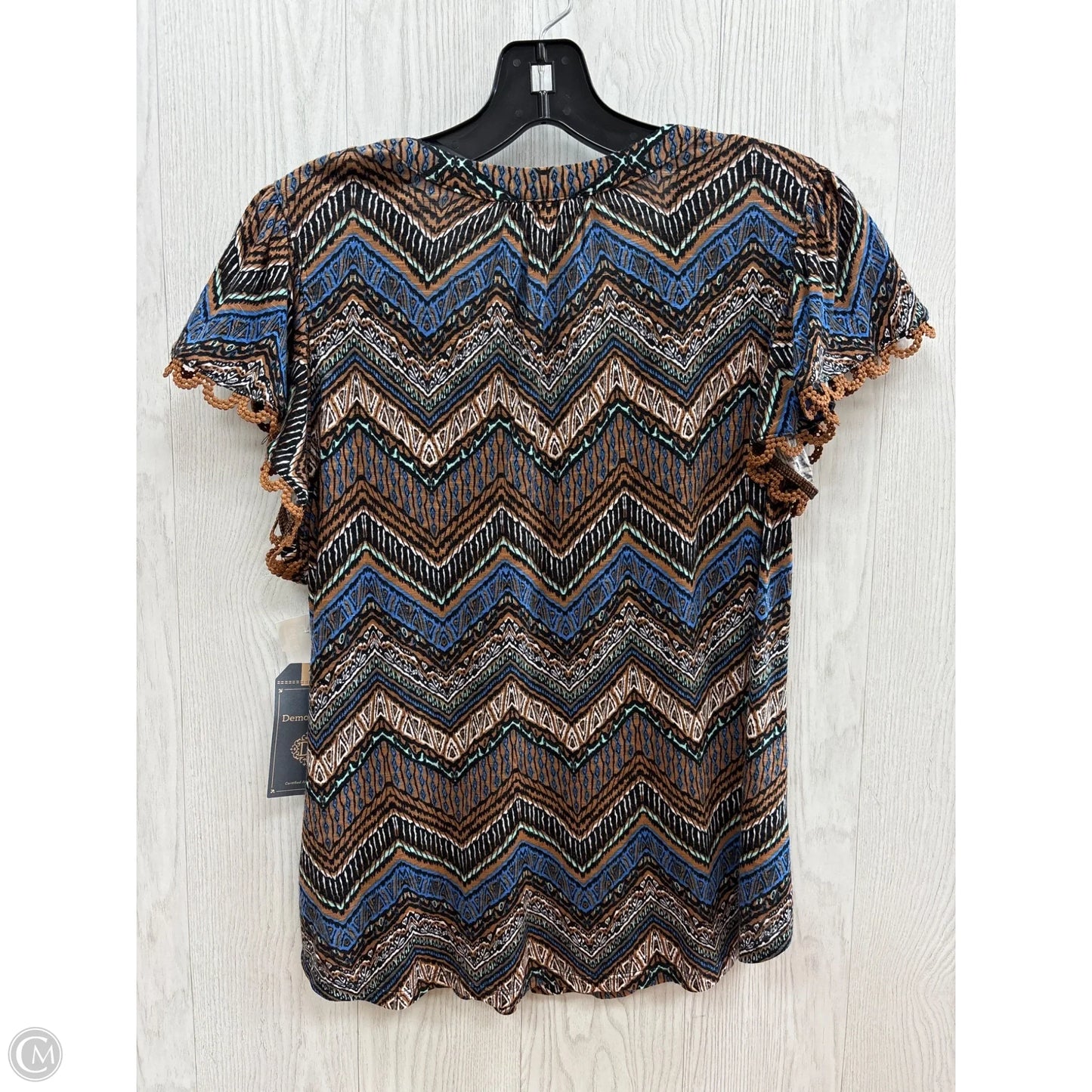 Top Short Sleeve Basic By Democracy In Brown & Tan, Size: S