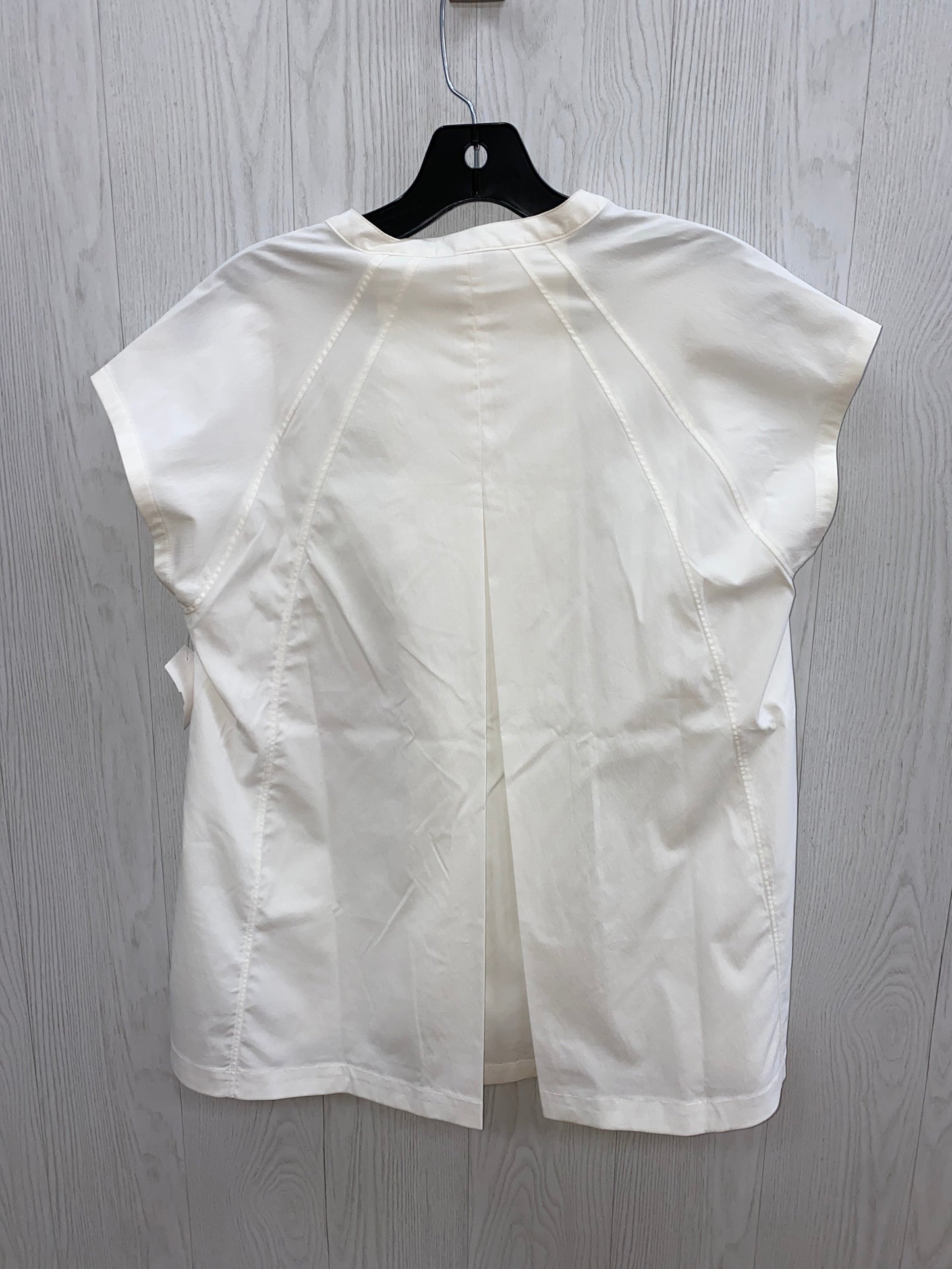 Athletic Top Short Sleeve By Athleta In White, Size: S