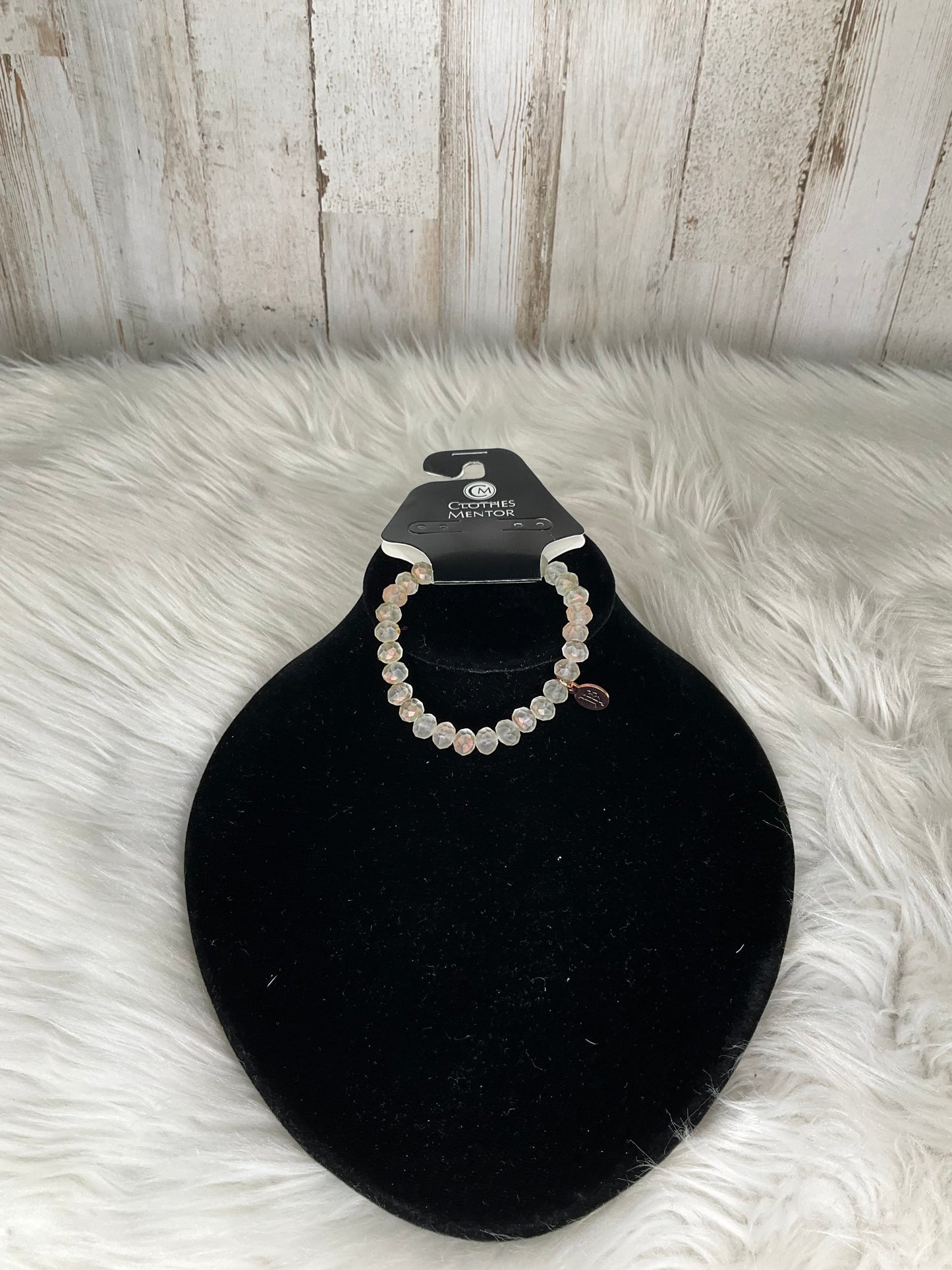 Bracelet Beaded By Bourbon & Bowties Size: 0