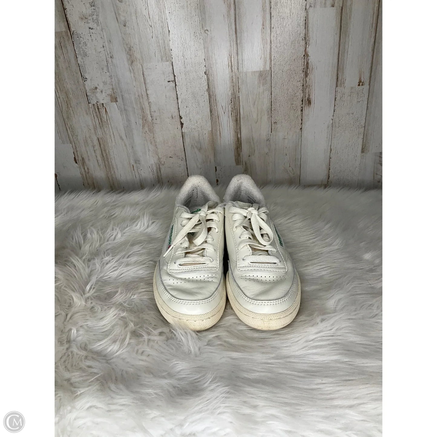 Shoes Sneakers By Reebok In White, Size: 6