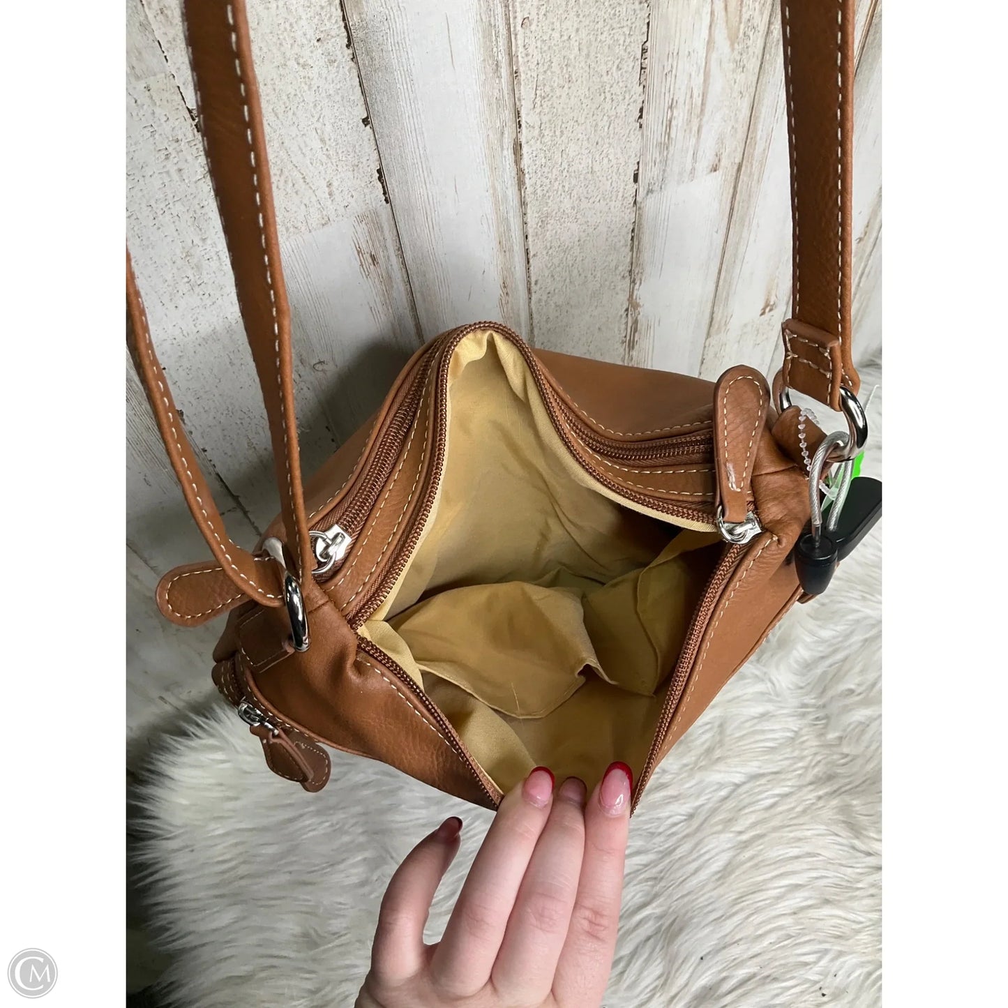 Crossbody By Stone Mountain, Size: Medium