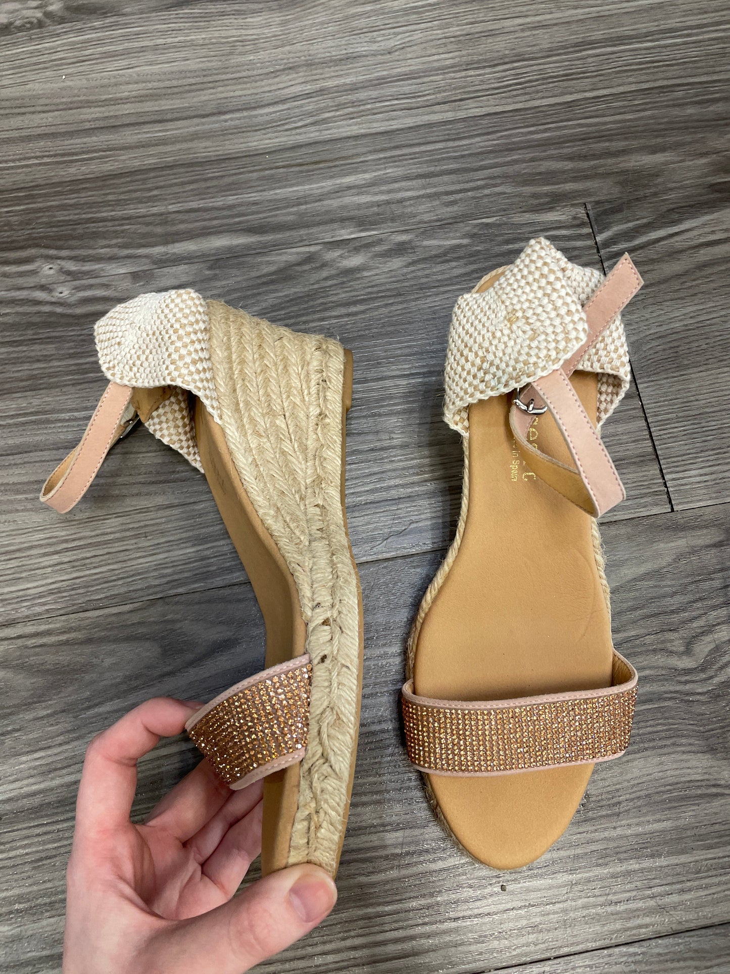 Sandals Heels Wedge By Clothes Mentor Size: 8.5