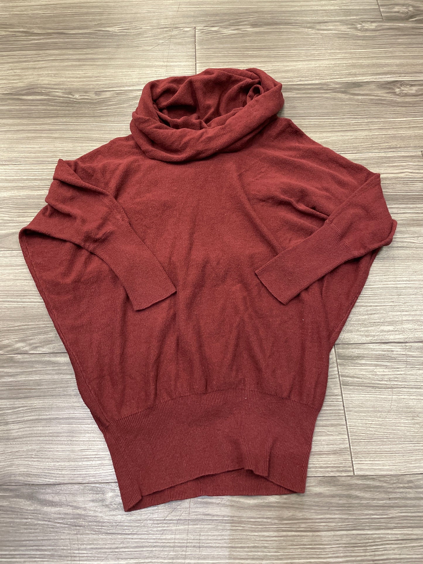 Sweater By Clothes Mentor In Maroon, Size: S