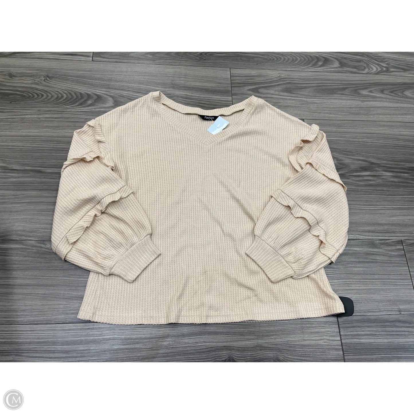 Top Long Sleeve By Clothes Mentor In Beige, Size: M