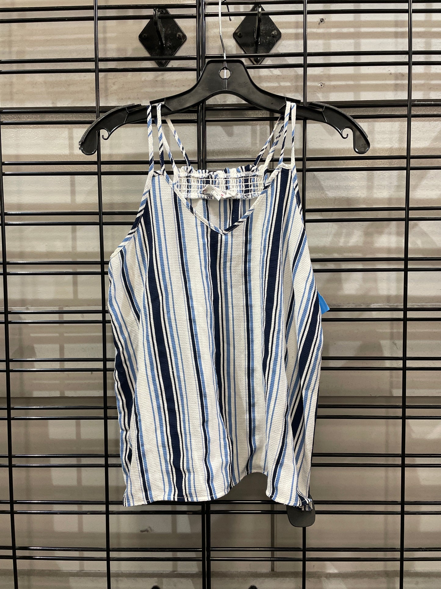 Tank Top By Pink Rose Size: M