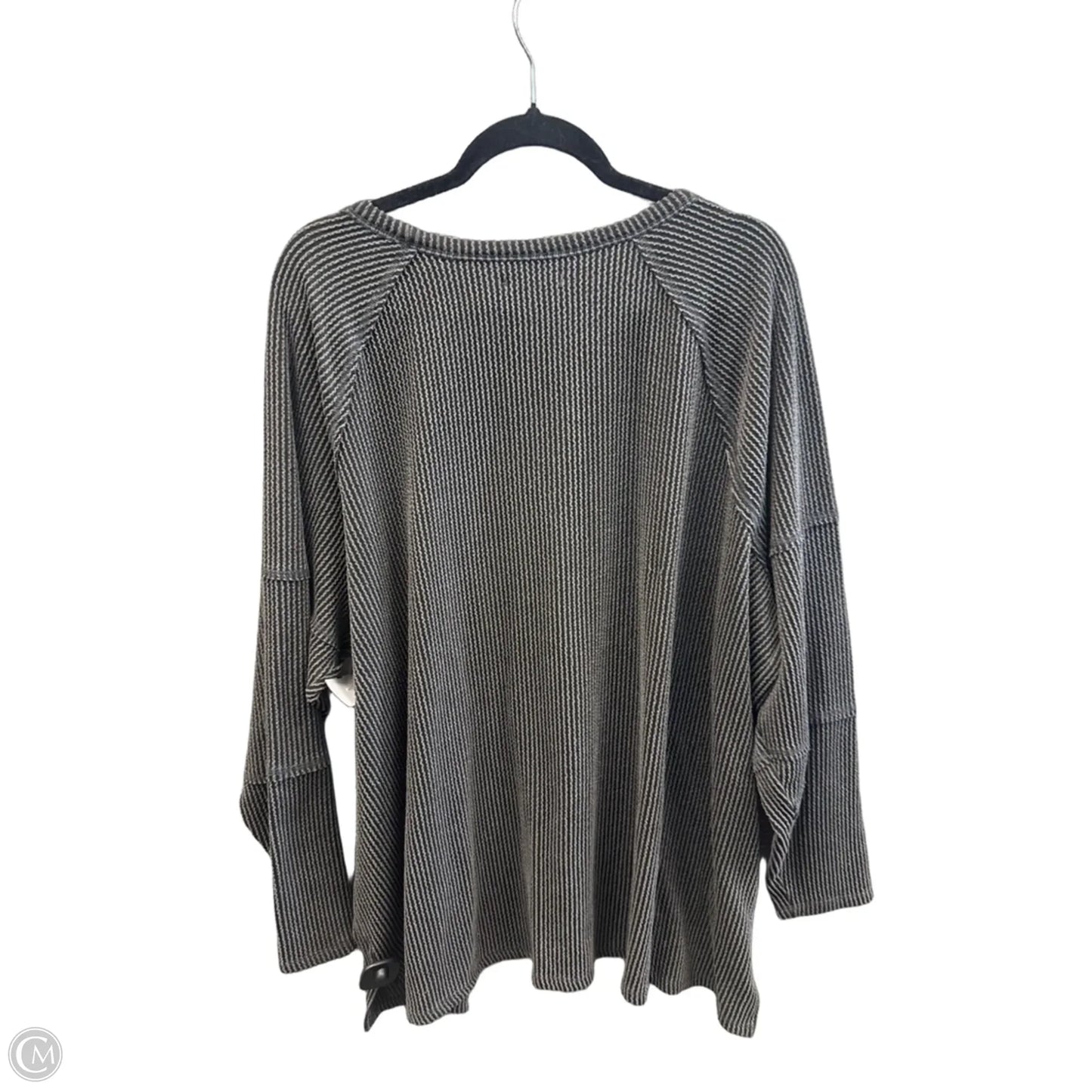 Top Long Sleeve By Maurices In Grey, Size: 3x