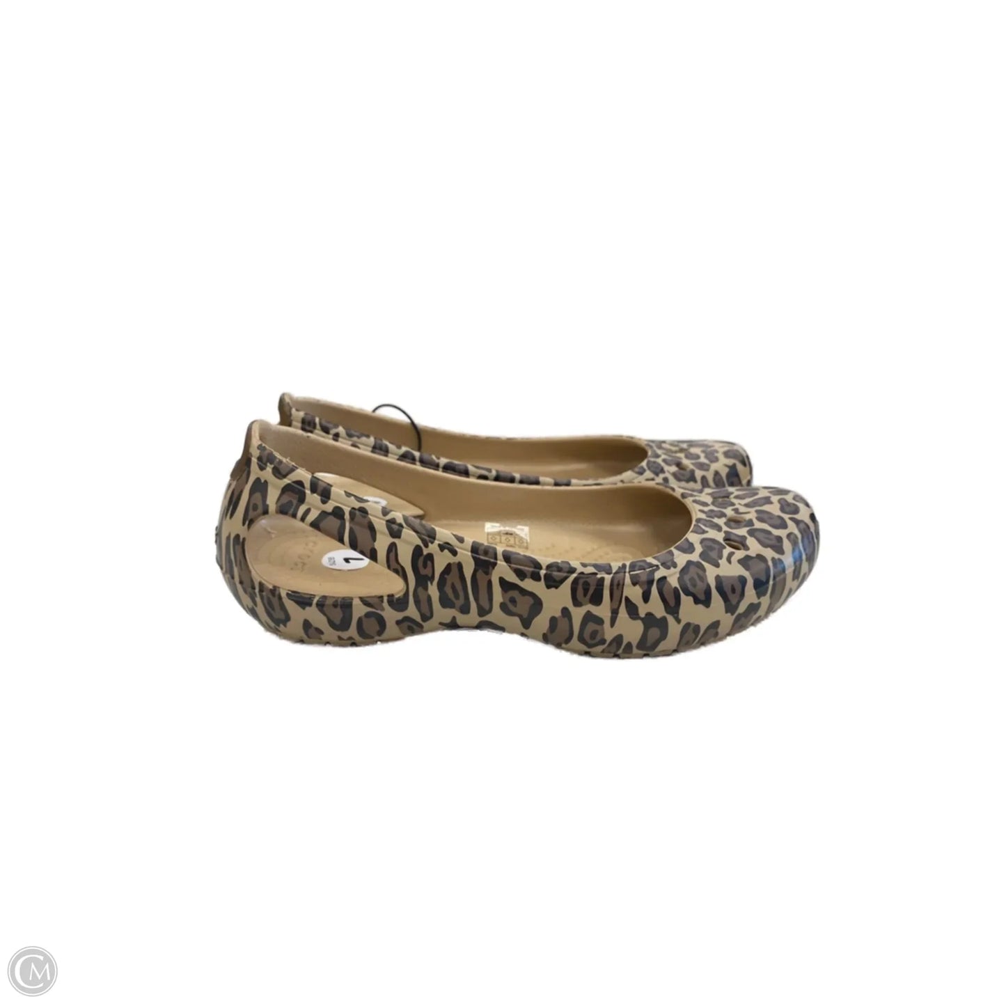 Shoes Flats By Crocs In Animal Print, Size: 7