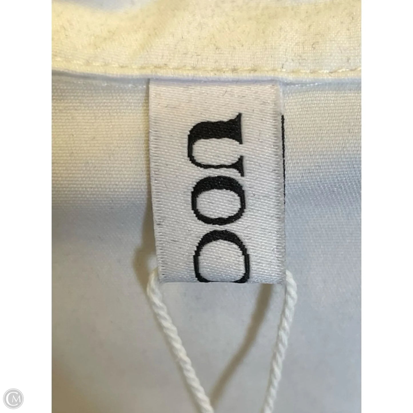 Top Long Sleeve By Clothes Mentor In White, Size: S