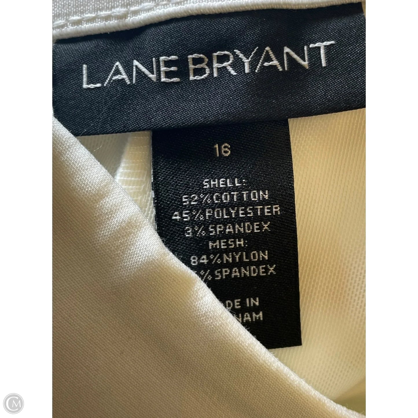 Pants Cropped By Lane Bryant In White, Size: 16