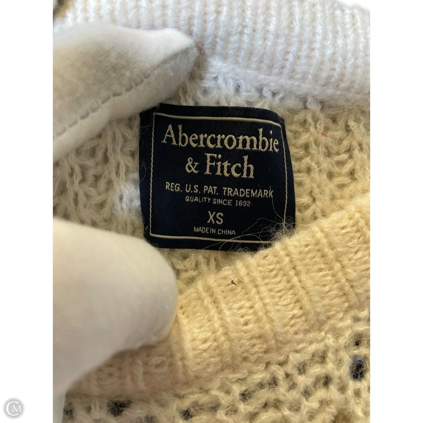 Sweater By Abercrombie And Fitch In Cream, Size: Xs