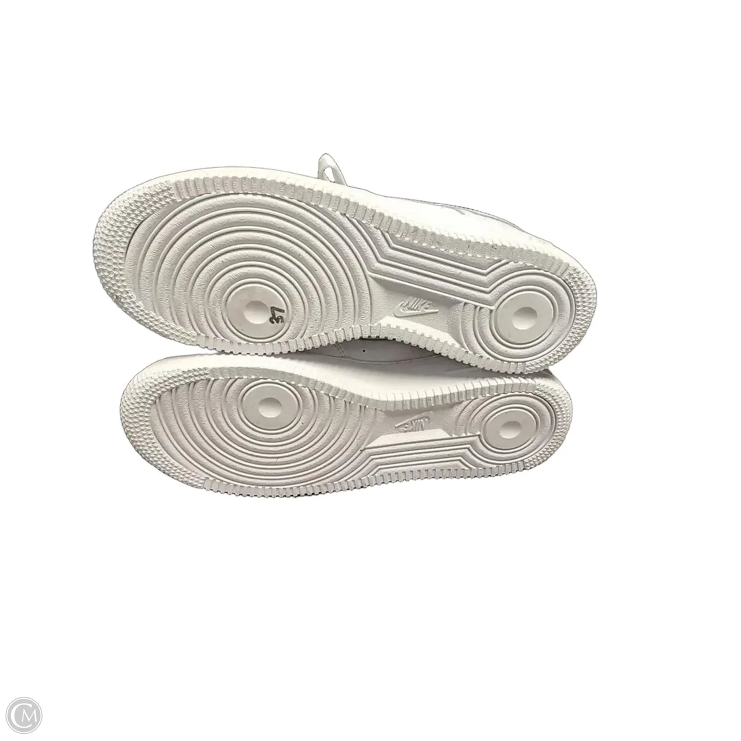Shoes Sneakers By Nike In White, Size: 6