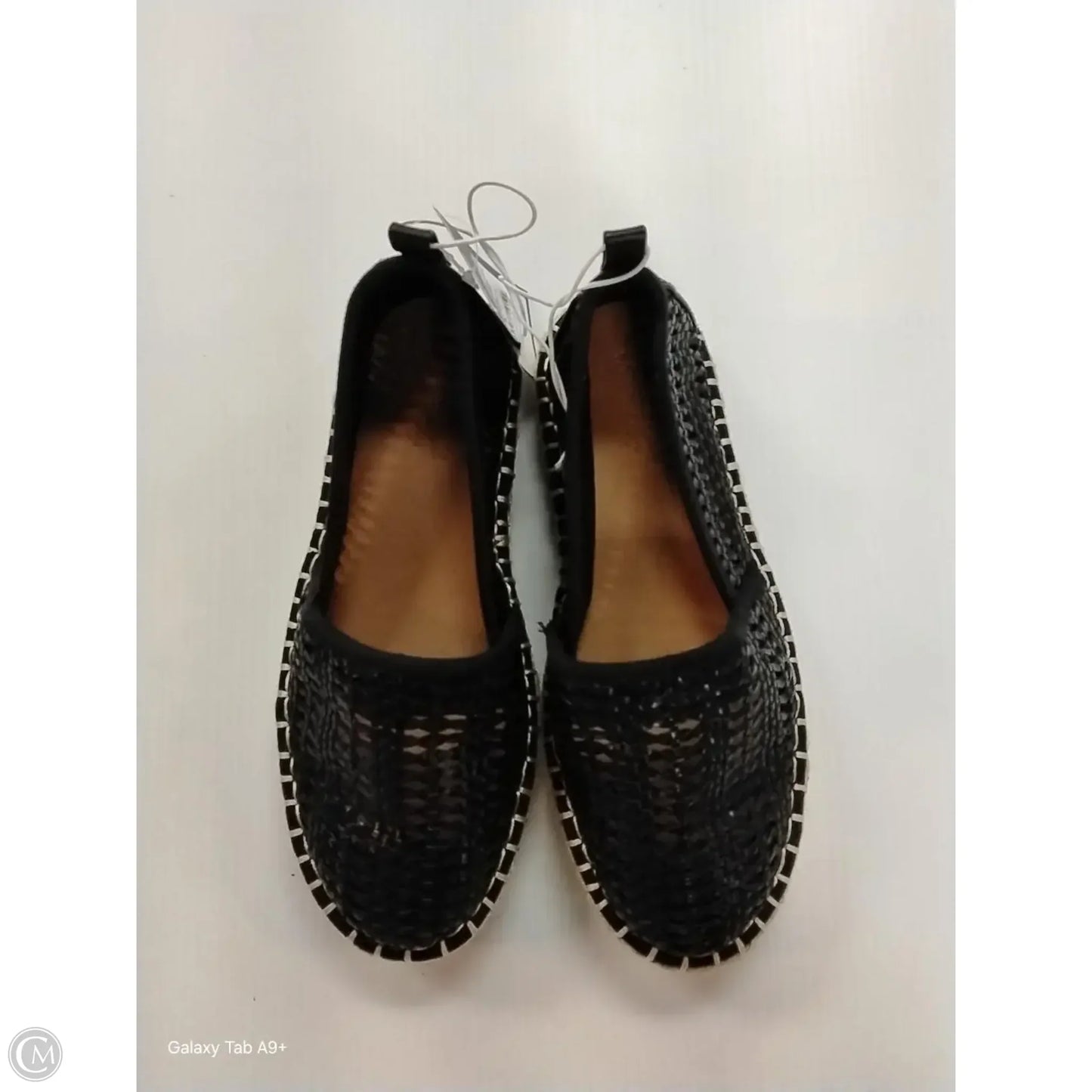 Sandals Flats By Universal Thread In Black, Size: 5